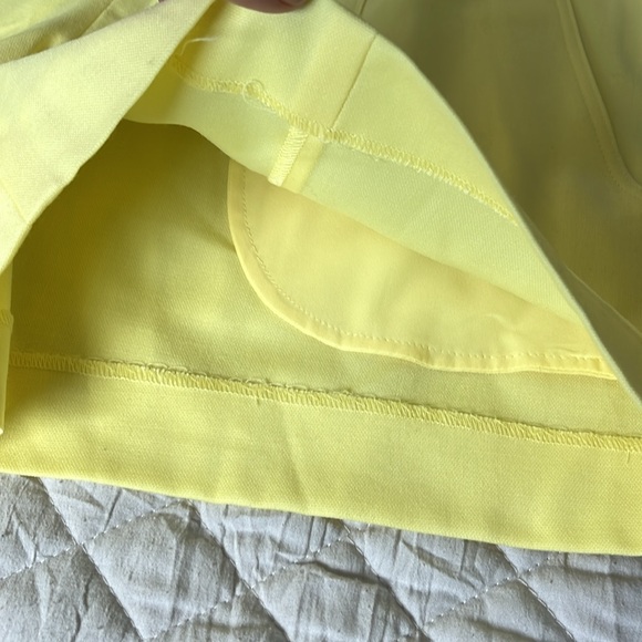 ||NWT|| THEORY•Aifric Sun Ray•Wool Stretch Canvas Shorts• Size 4 - Picture 5 of 9